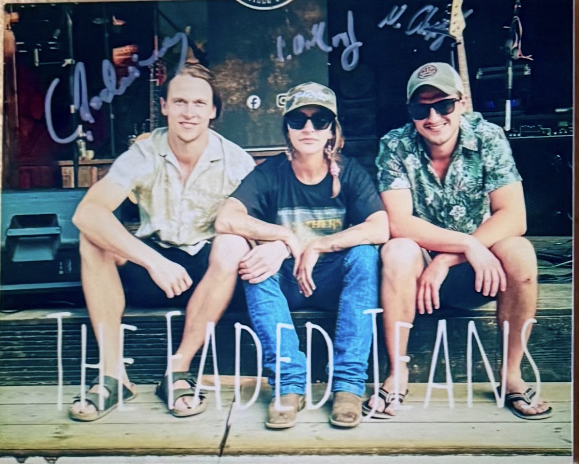 The Faded Jeans Tafel an der Wall of Fame